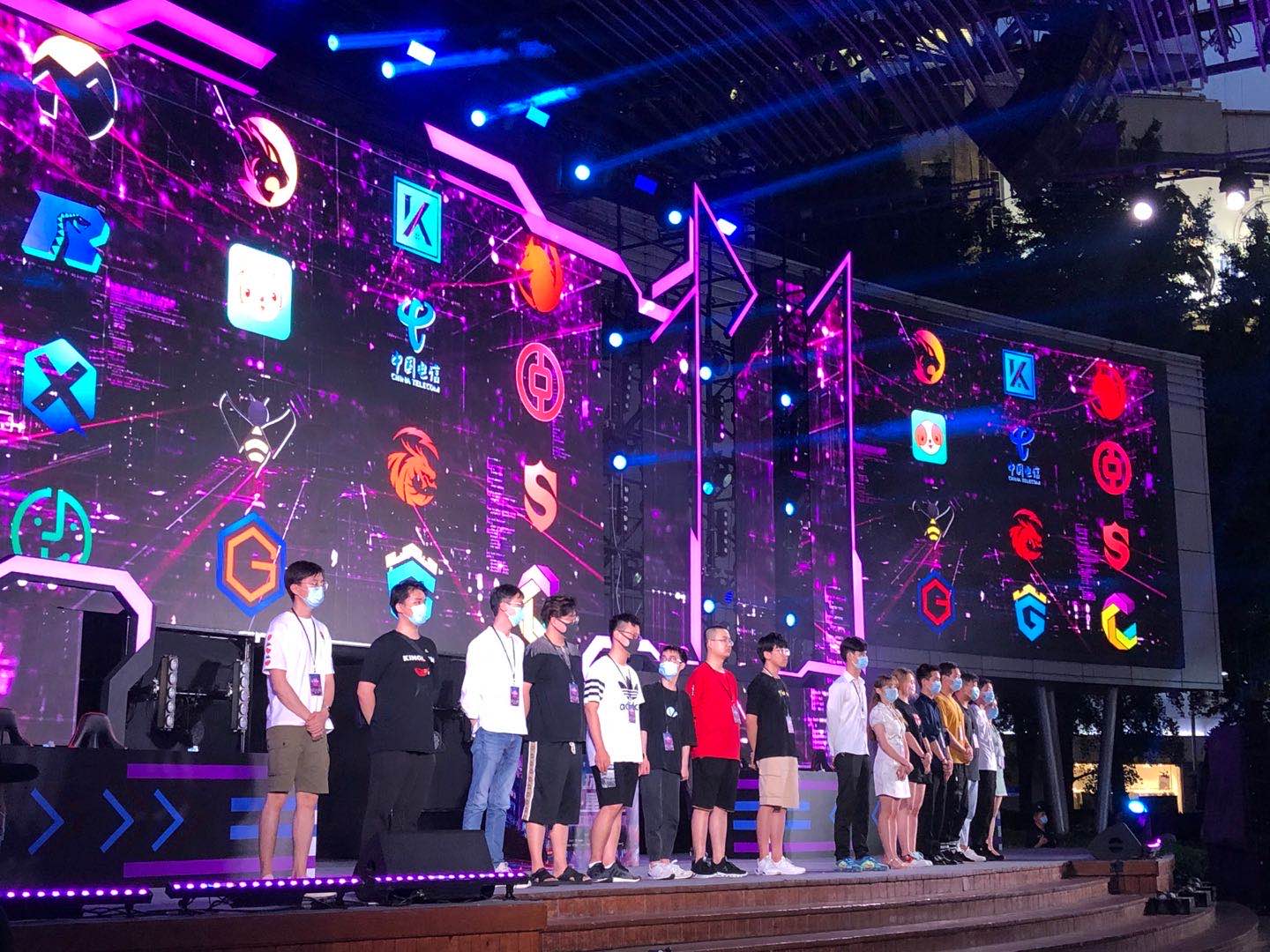 两方需要的 两方需要的